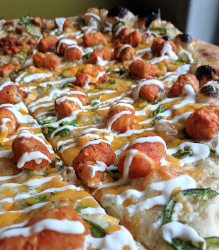 Boss Lady Pizza – The Hill Boulder