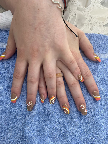 L.A. Nails
