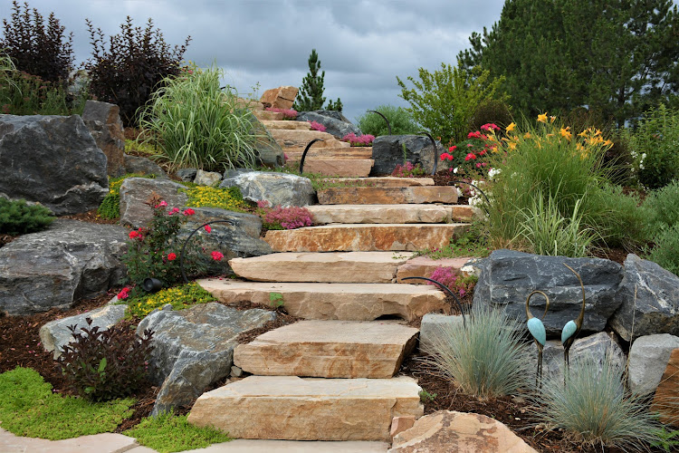 Native Edge Landscapes