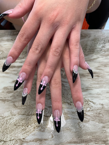 Polish Nails and Spa