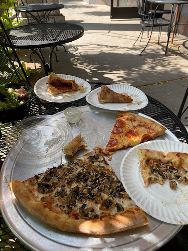 Abo’s Pizza