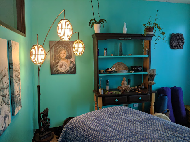 Juniper Moon Healing Arts – Reiki Training & Transformational Events